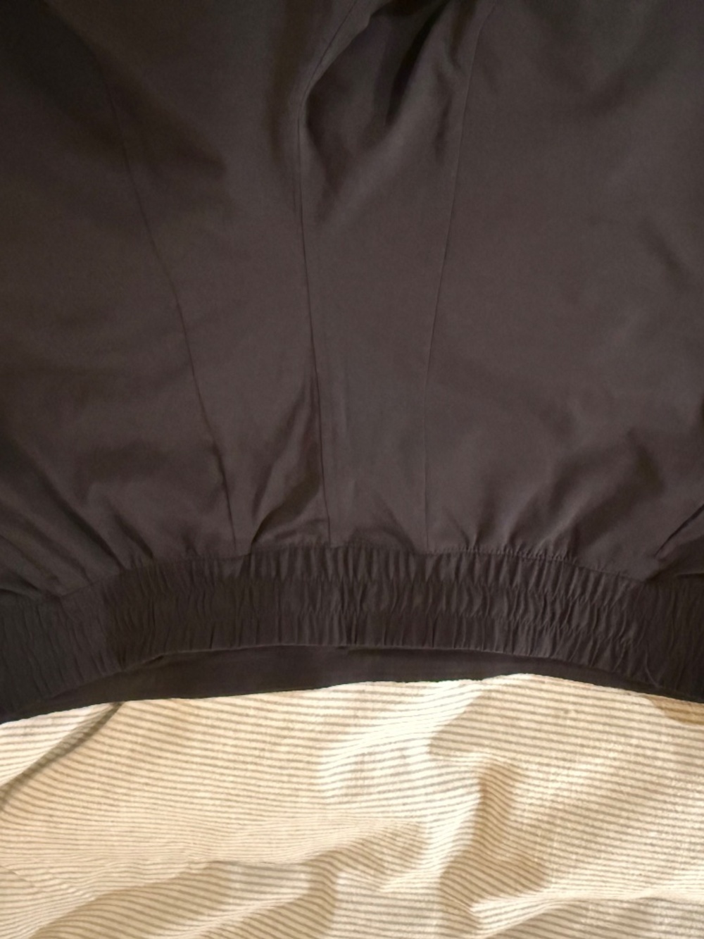 flowy wideleg lulu pants - Picture 2 of 3